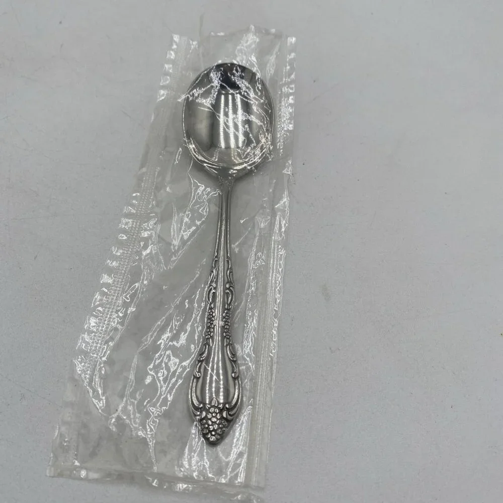 Oneida Stainless Steel Flatware Bourbon Soup Spoon 6